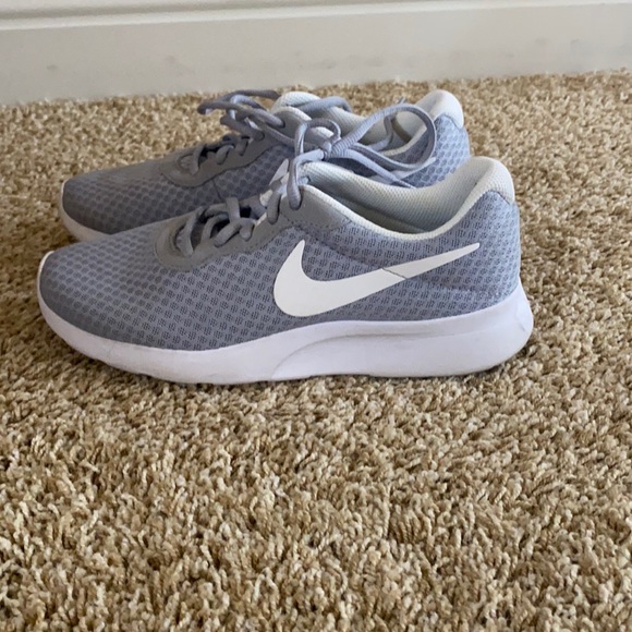Nike Shoes - Gray Nike running shoes